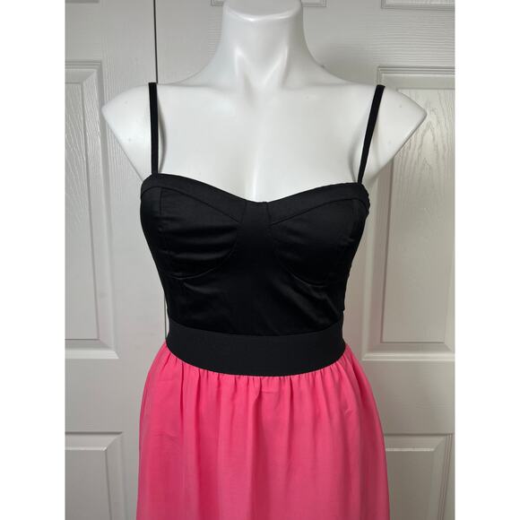 NEW G by Guess Women's Danelle Bustier Dress Jet Black/ Camellia Rose Small - Picture 3 of 10